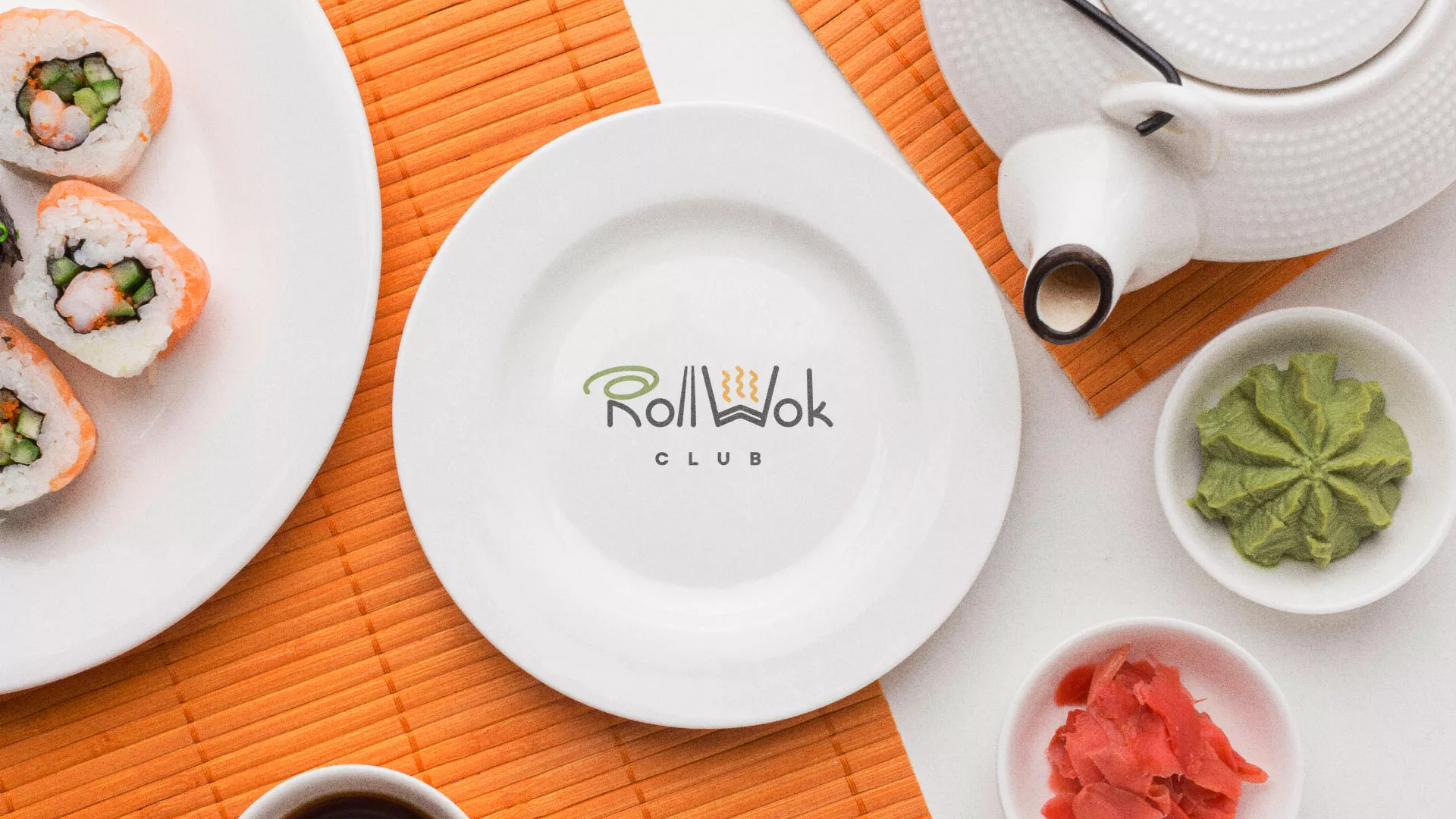Разработка логотипа и фирменного стиля суши-бара «Roll Wok Club» в Кингисеппе